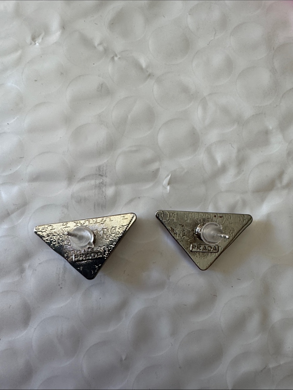 Earrings Triangle Stud - Picture 6 of 8